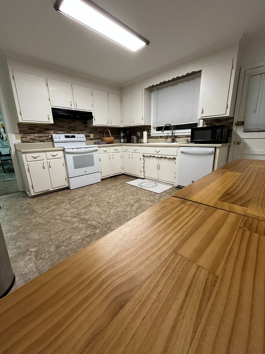 Furnished Finder property 885092_1 photo 12