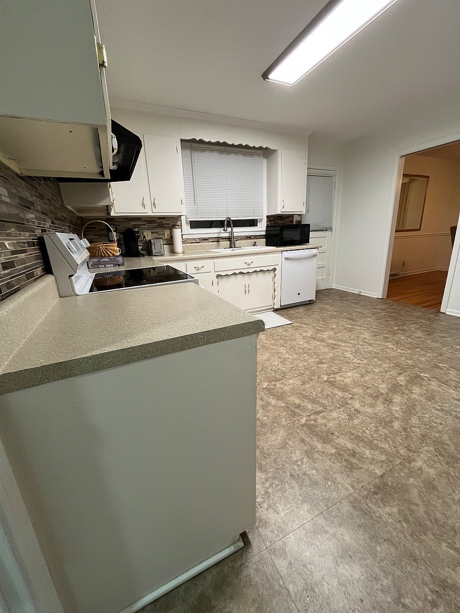 Furnished Finder property 885092_2 photo 13