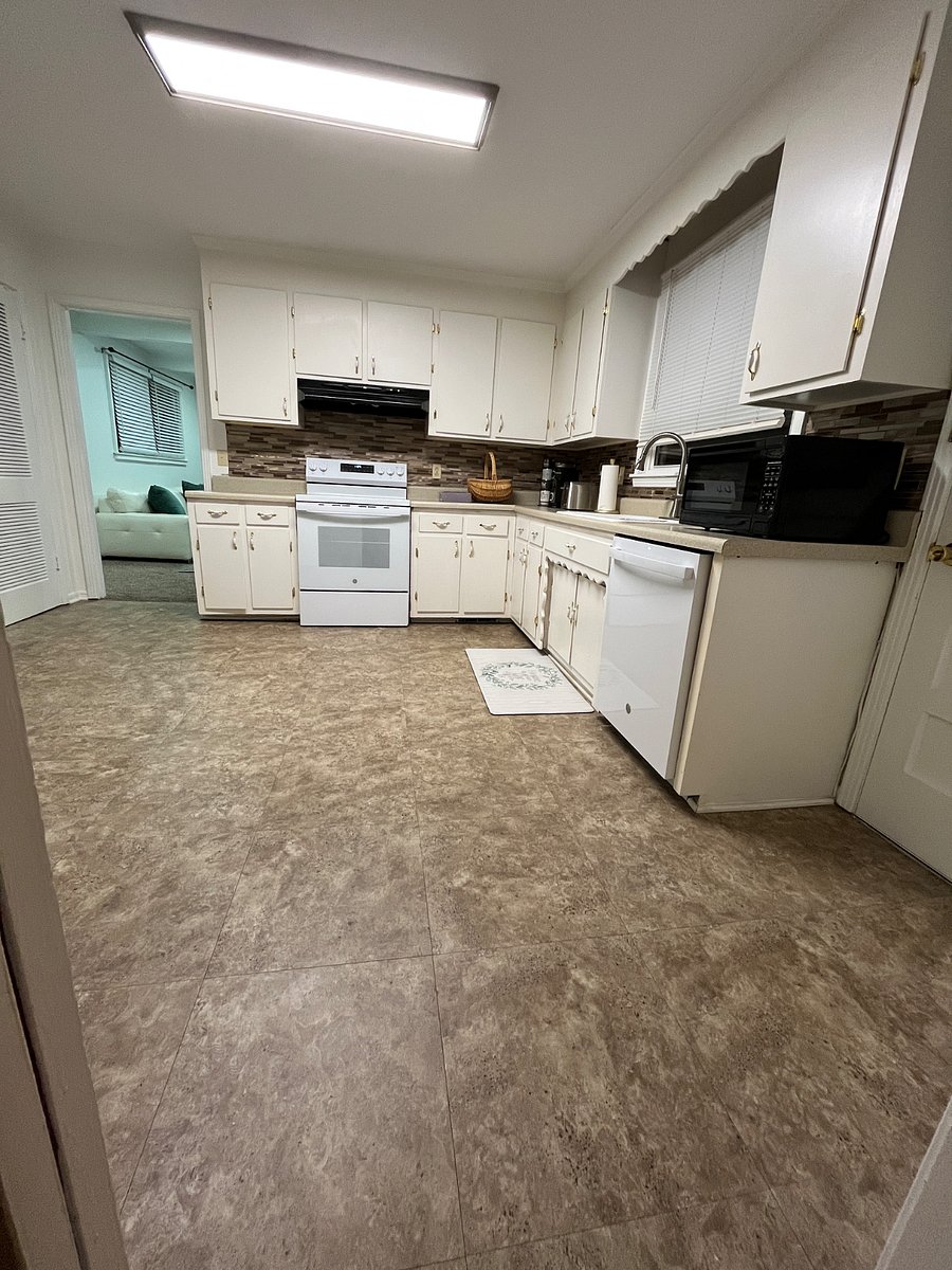 Furnished Finder property 885092_2 photo 14