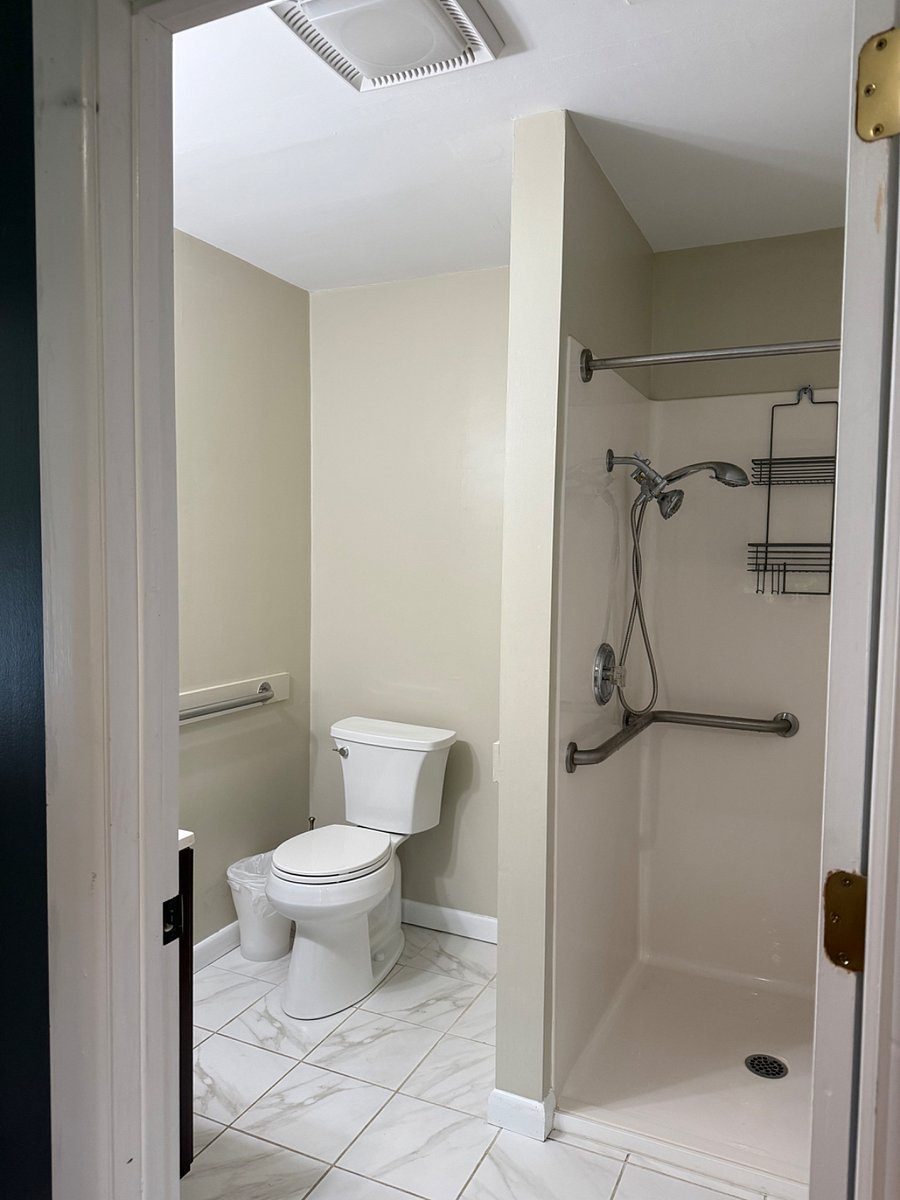 Furnished Finder property 885102_1 photo 16