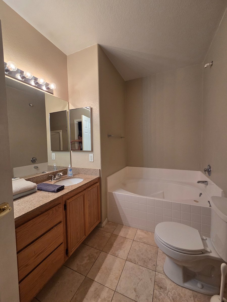 Furnished Finder property 885107_1 photo 12