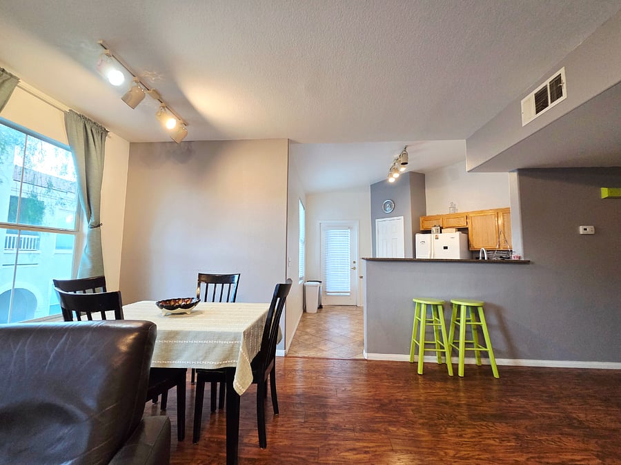 Furnished Finder property 885107_1 photo 15
