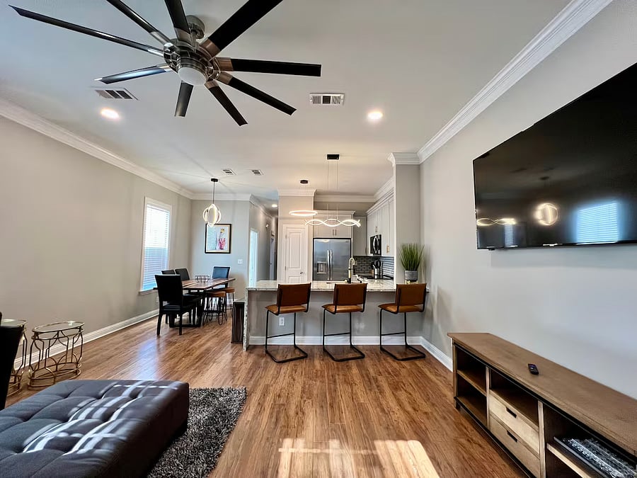 Furnished Finder property 885120_1 photo 3