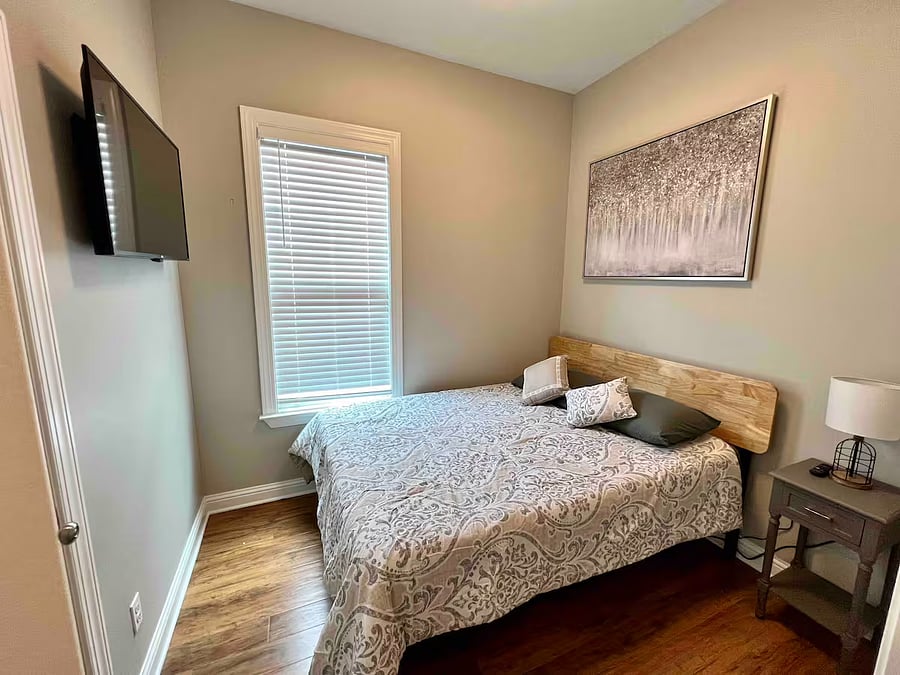 Furnished Finder property 885120_1 photo 16