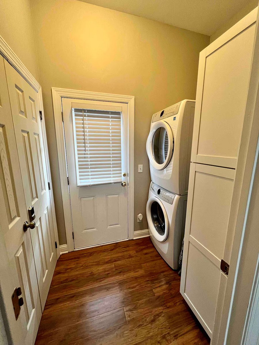 Furnished Finder property 885120_1 photo 22