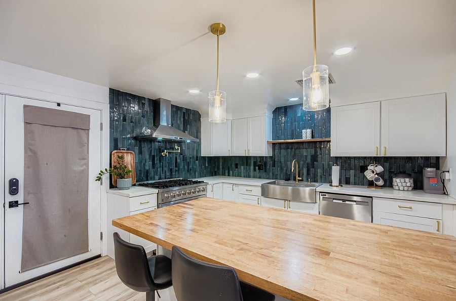Furnished Finder property 885122_1 photo 7