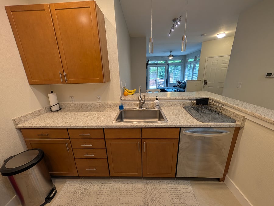 Furnished Finder property 885126_1 photo 25