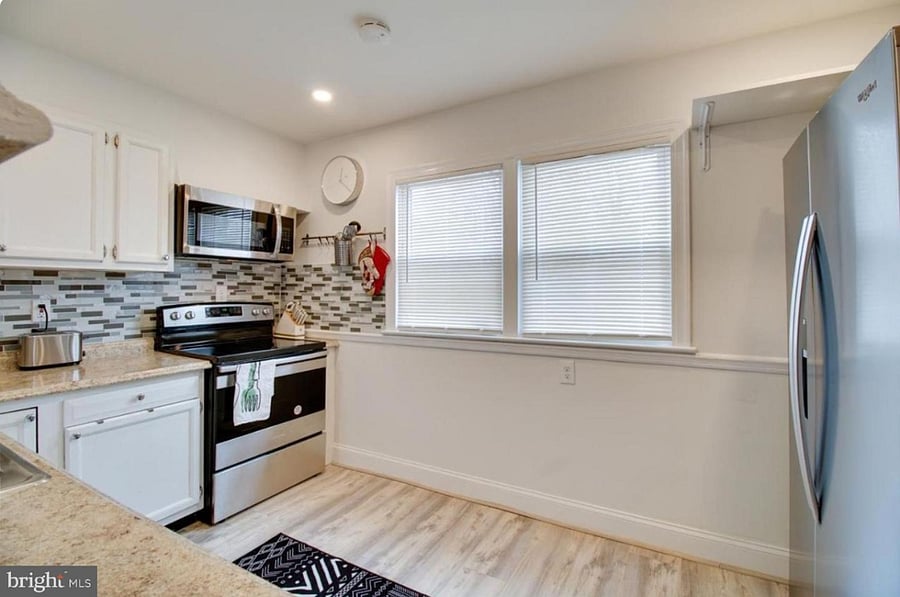 Full Kitchen