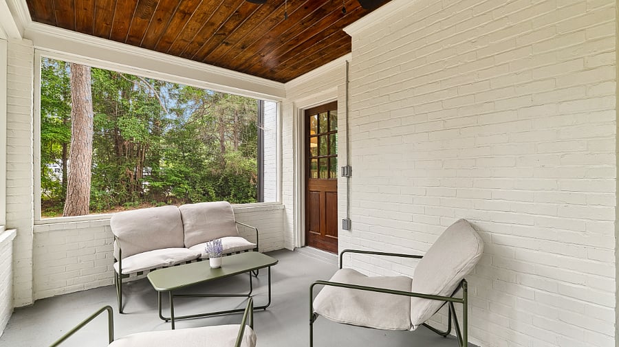 Screened in porch off living room