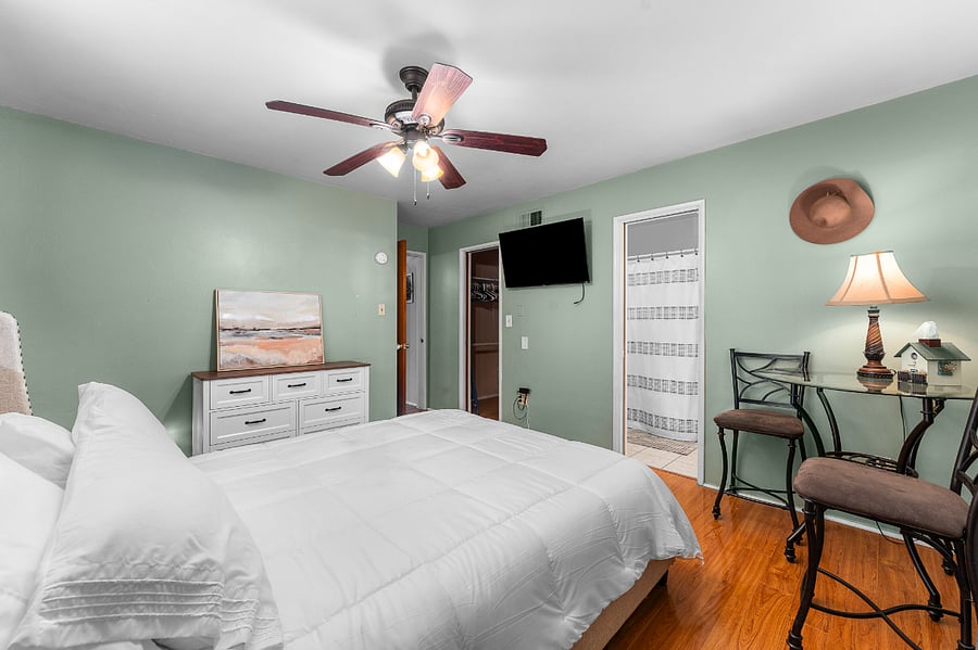 Furnished Finder property 885168_1 photo 17