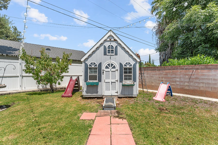 Furnished Finder property 885168_1 photo 25
