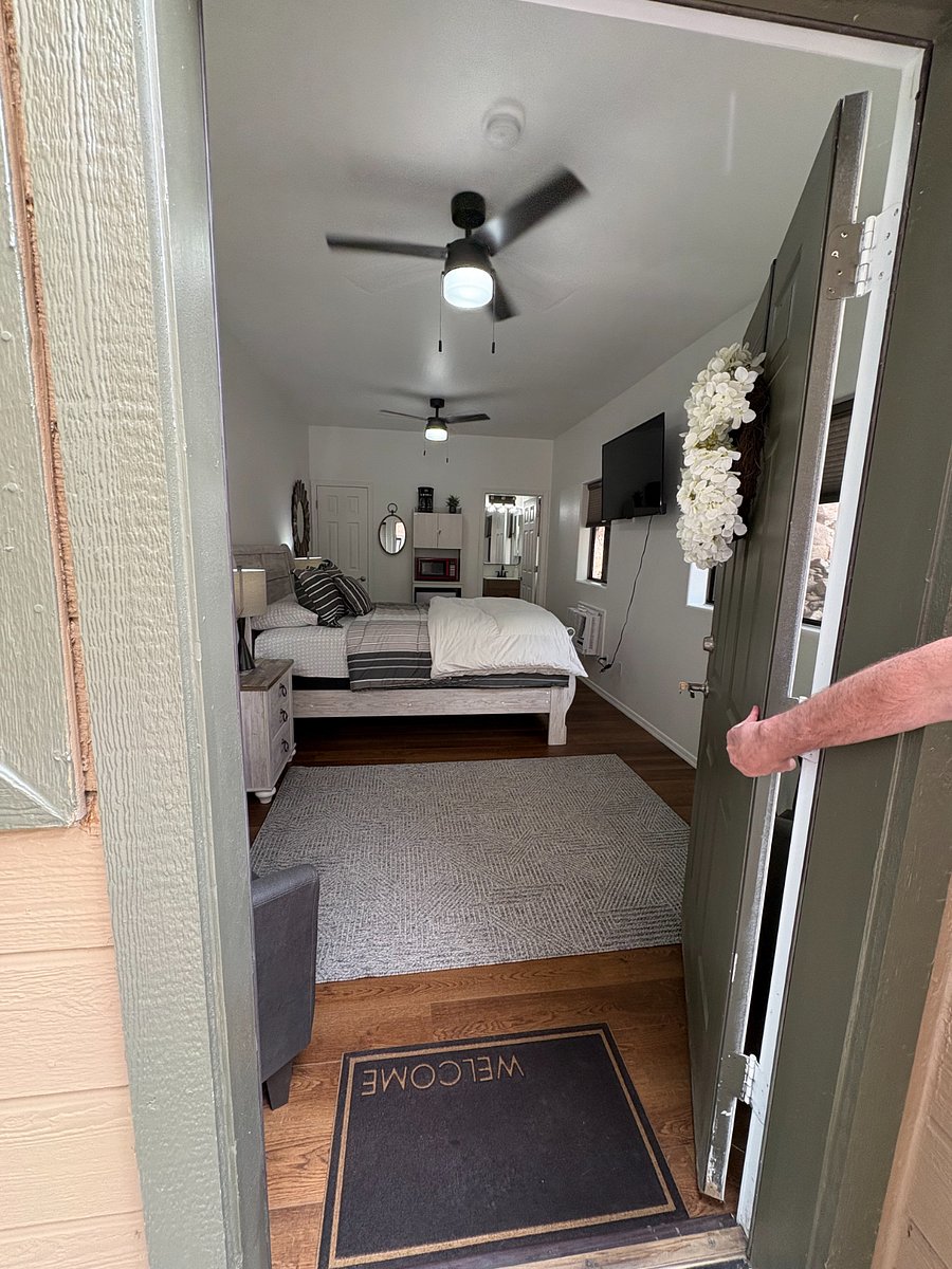 Furnished Finder property 885180_1 photo 3