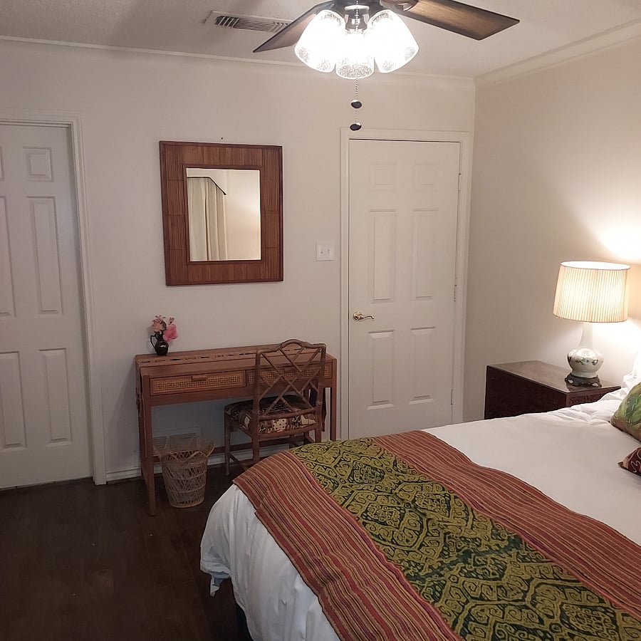 Bedroom 2 desk