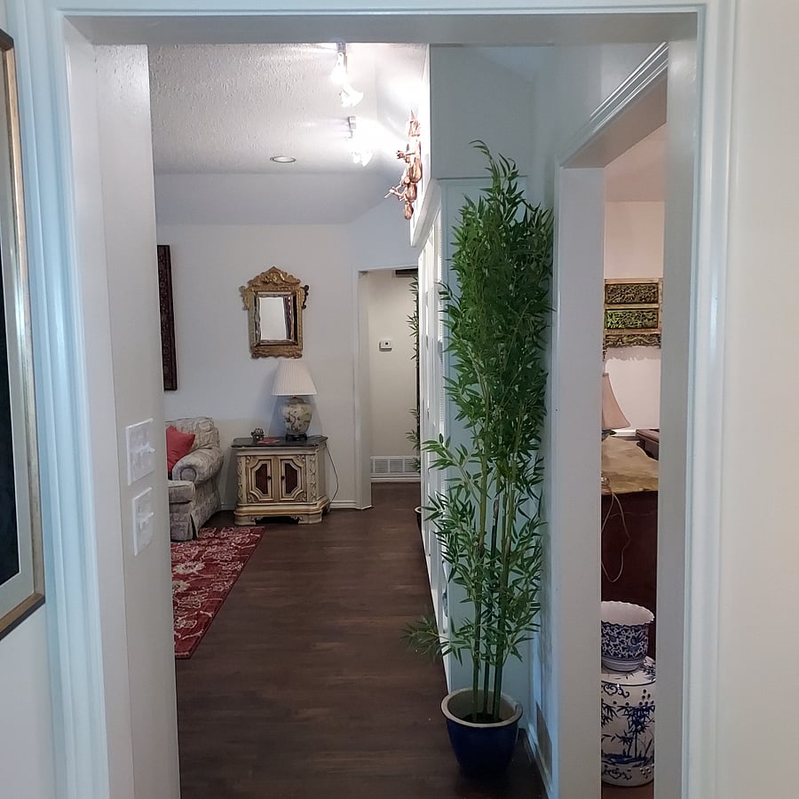 To living room from foyer