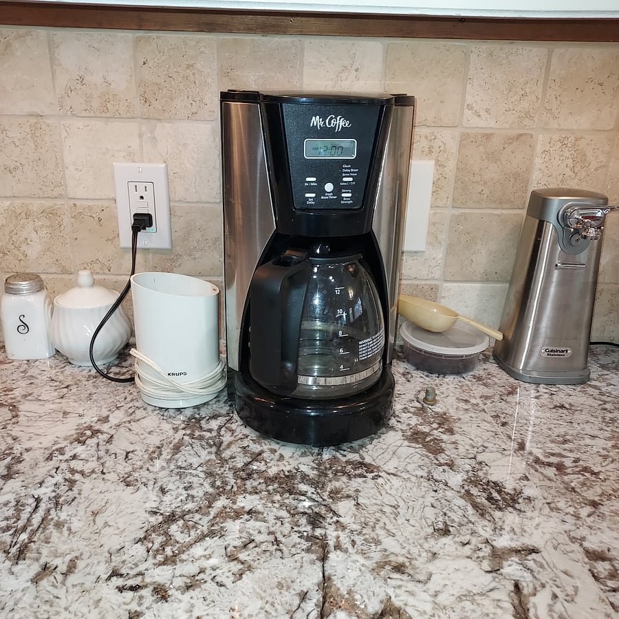 Drip coffee maker, beans grinder