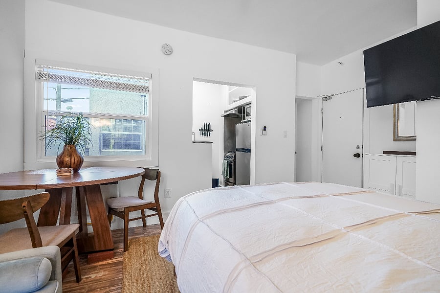 Furnished Finder property 885306_1 photo 7