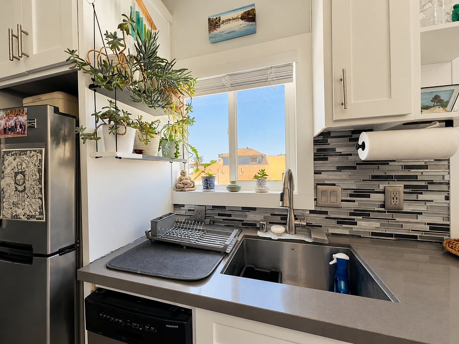Furnished Finder property 885306_10 photo 31