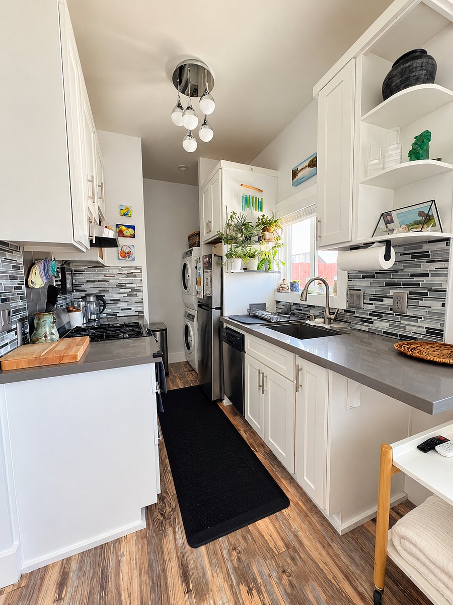 Furnished Finder property 885306_10 photo 17