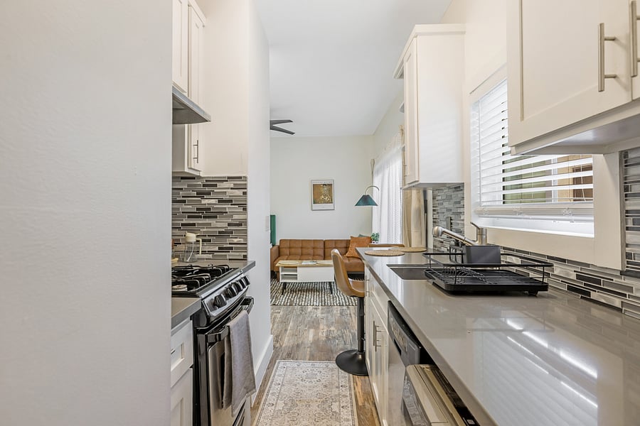 Furnished Finder property 885306_8 photo 12