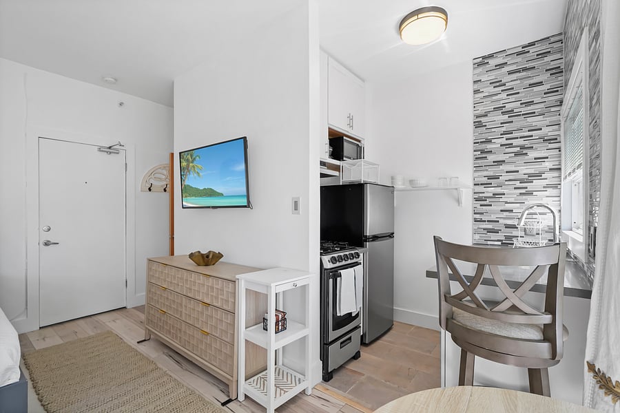 Furnished Finder property 885306_9 photo 7