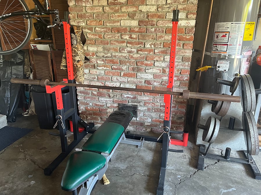 Weight bench in the garage.