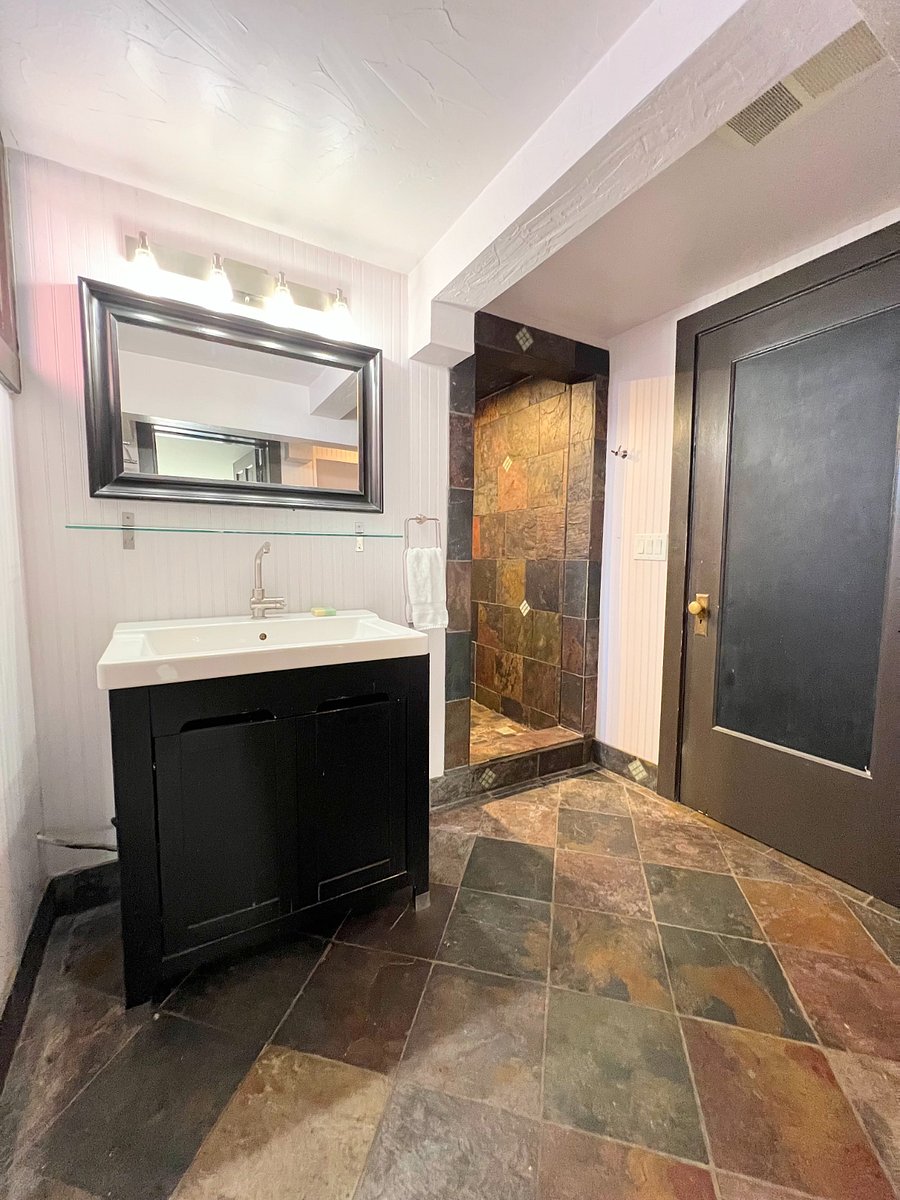 Furnished Finder property 885313_1 photo 32