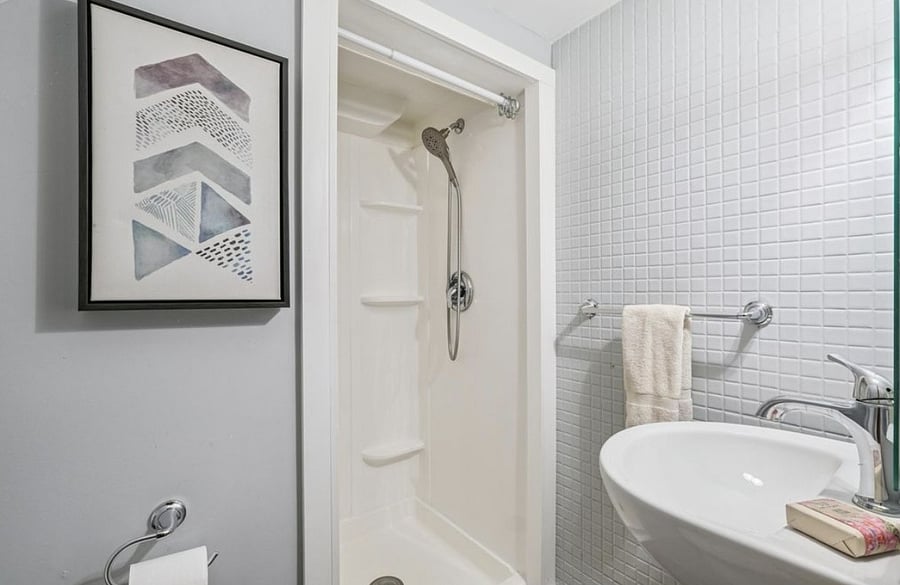 Basement Bathroom (3/4 bath)