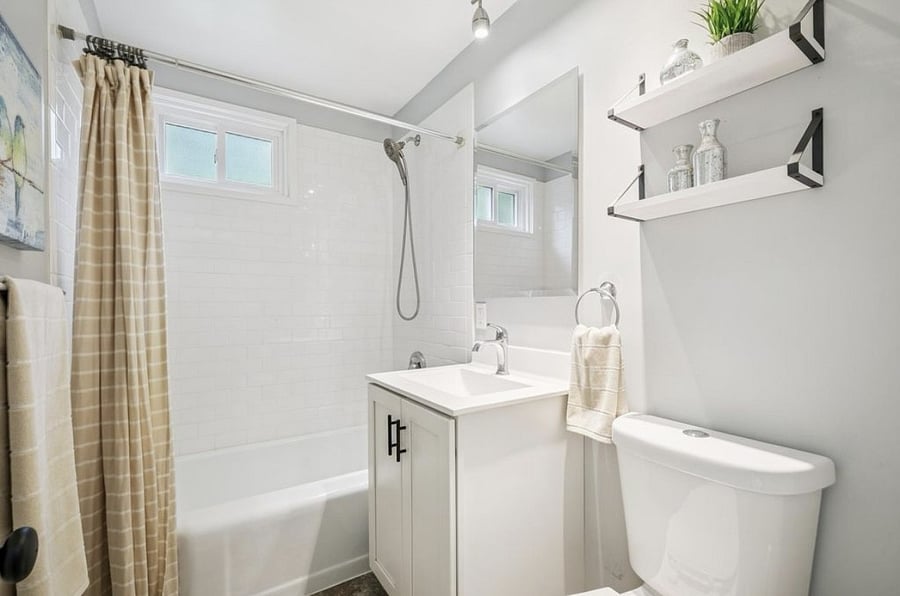 Main Bathroom