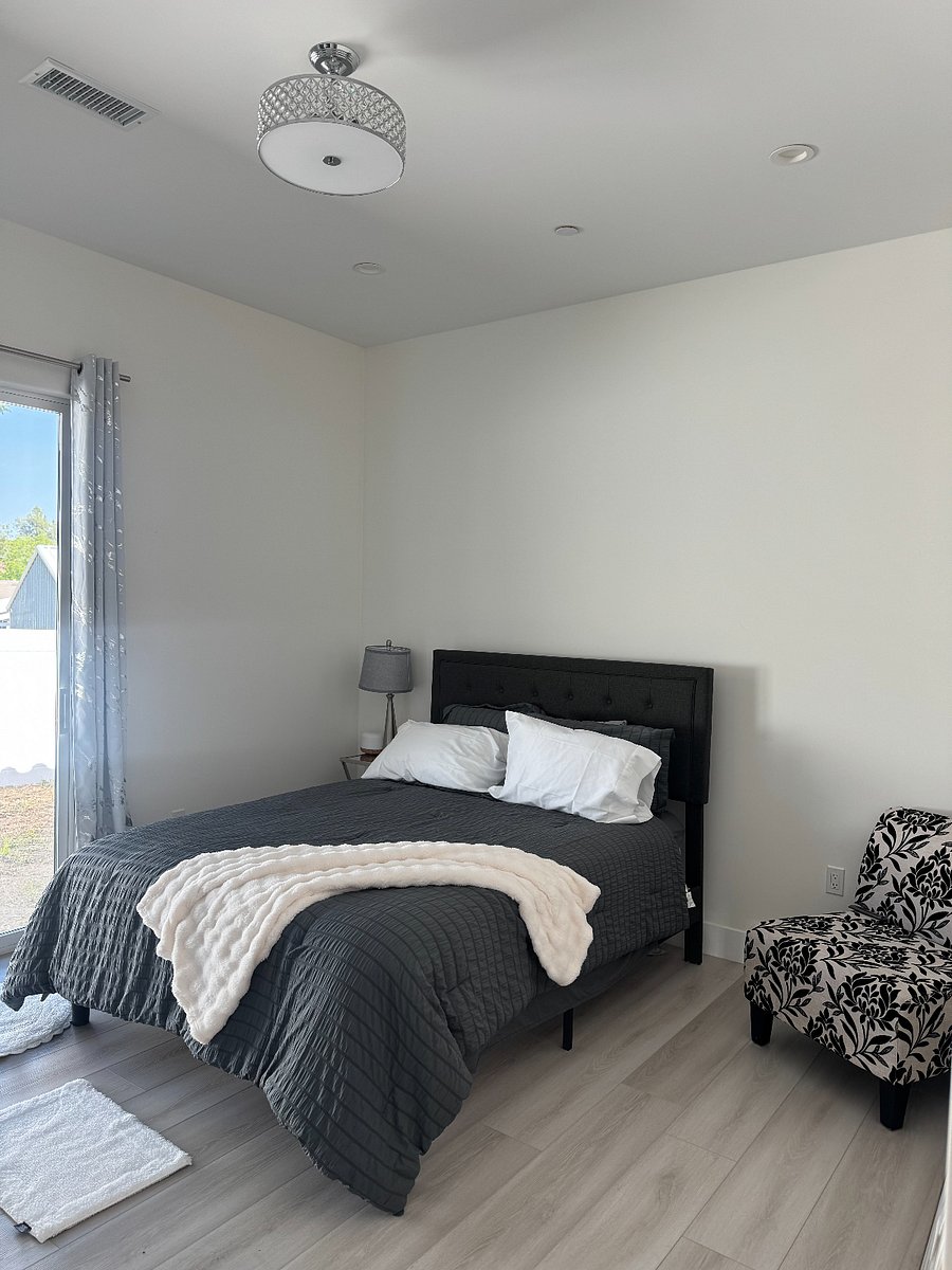 Furnished Finder property 885335_1 photo 8
