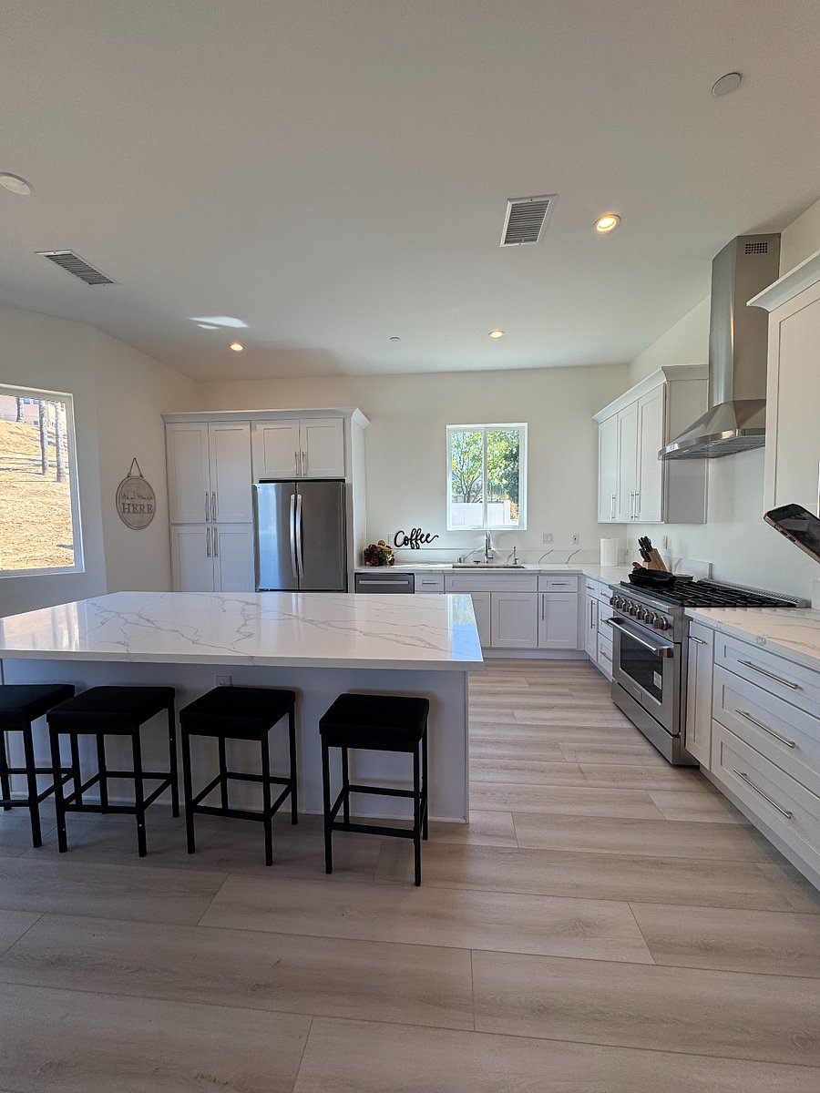 Furnished Finder property 885335_1 photo 1