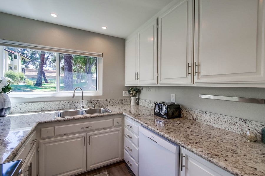 Furnished Finder property 885347_1 photo 10