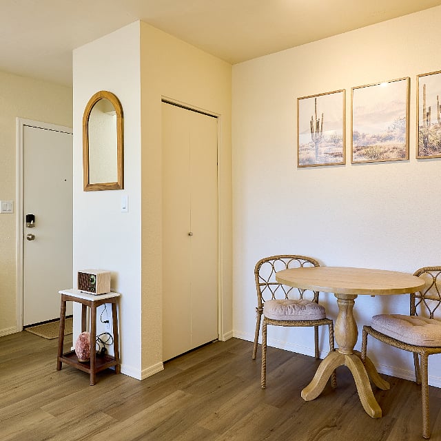 Furnished Finder property 885381_1 photo 8
