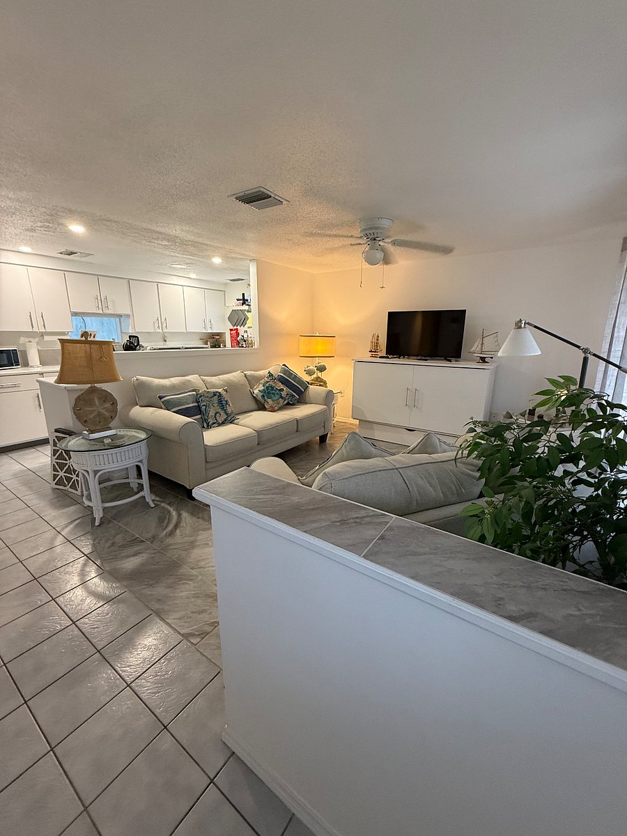 Furnished Finder property 885394_2 photo 3