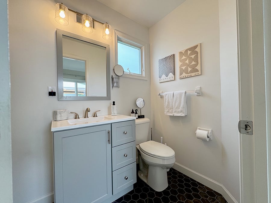 Ensuite Bathroom for Main Floor Bedroom
