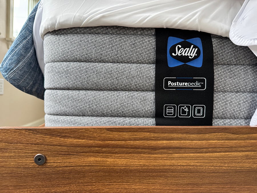 New furniture, mattresses and bedding in both bedrooms