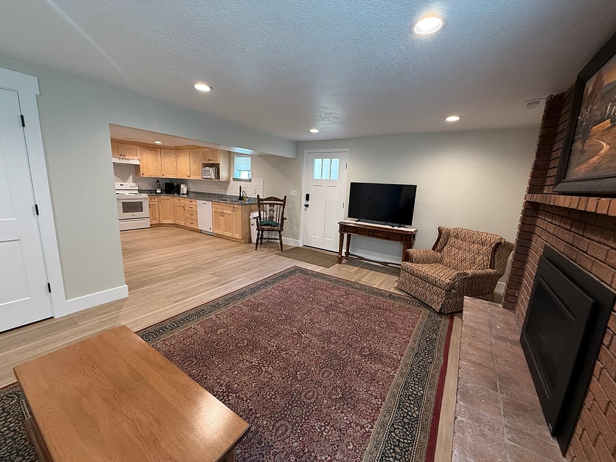 Furnished Finder property 885417_1 photo 3