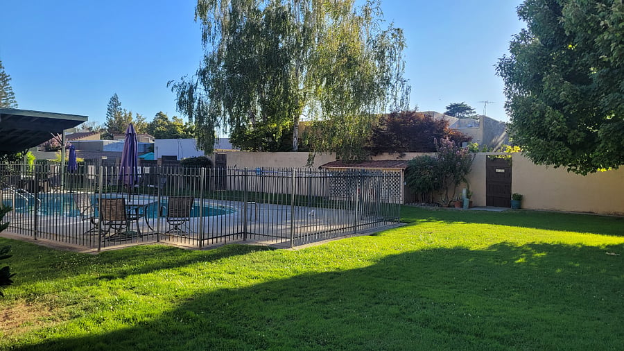 Common area, 3/4 acre with pool