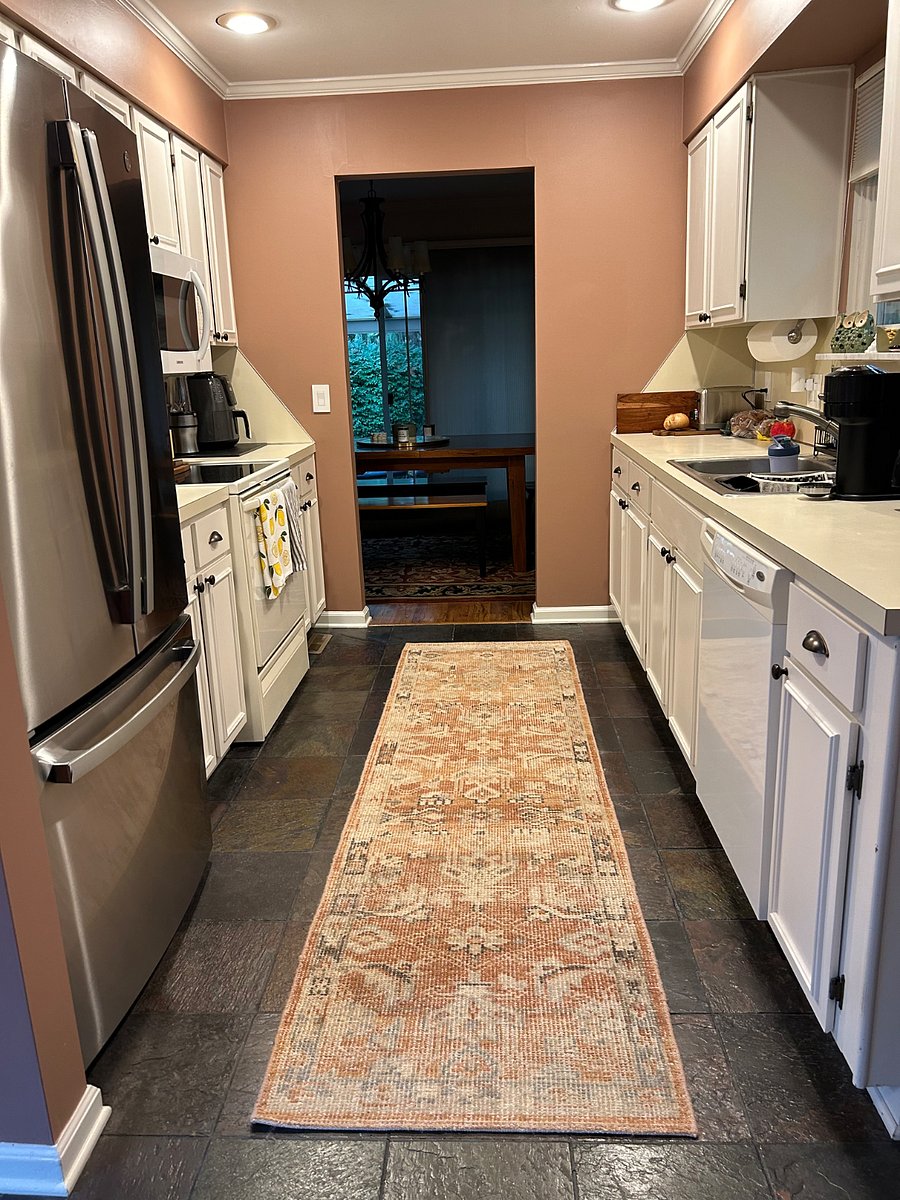 Kitchen - has full size fridge, dishwasher, oven, stove, toaster, microwave for sharing.
