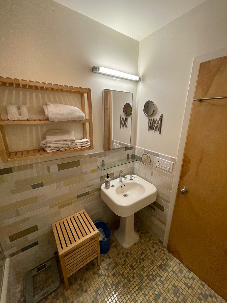Furnished Finder property 885454_1 photo 7
