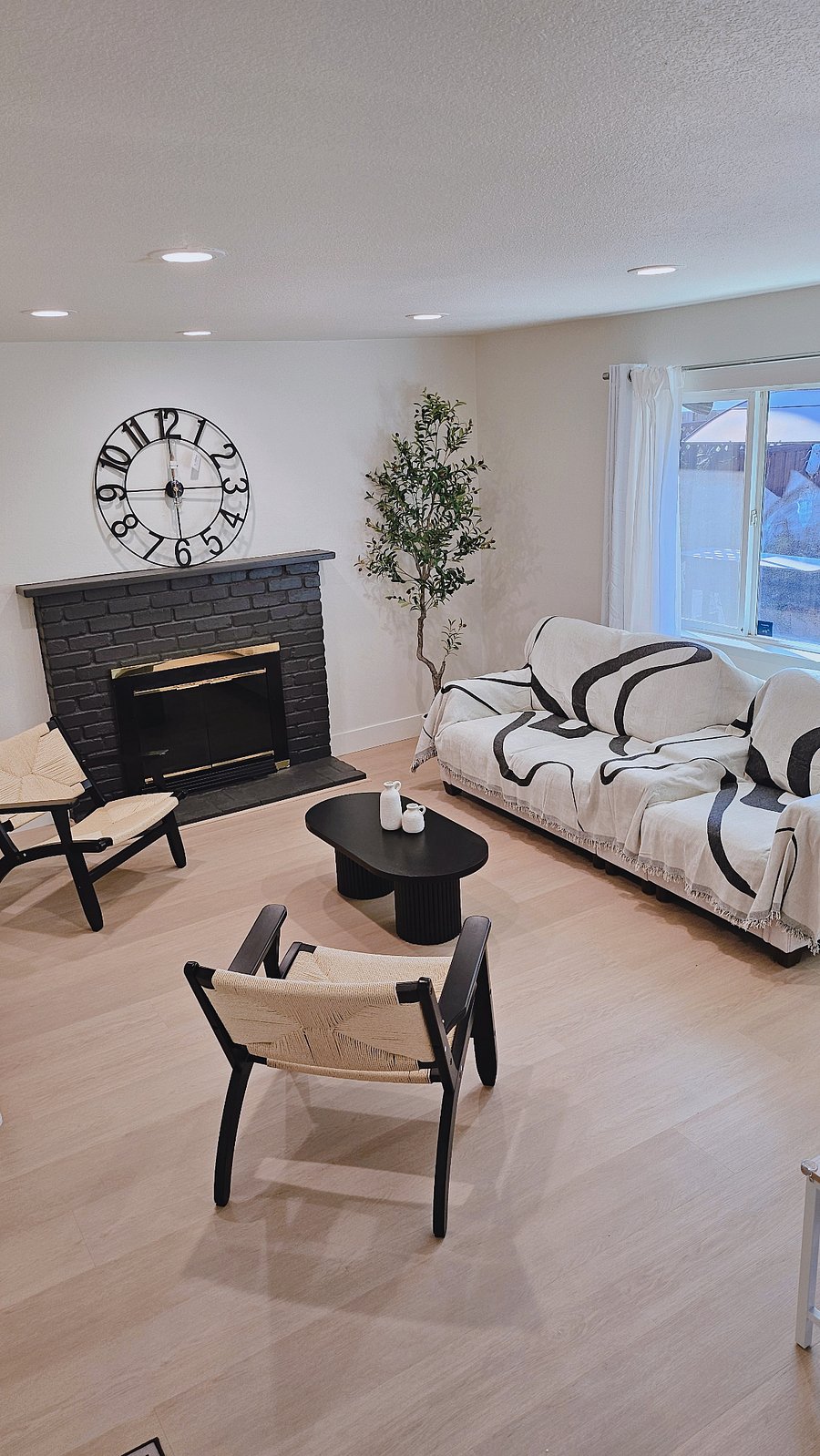 Furnished Finder property 885458_1 photo 13