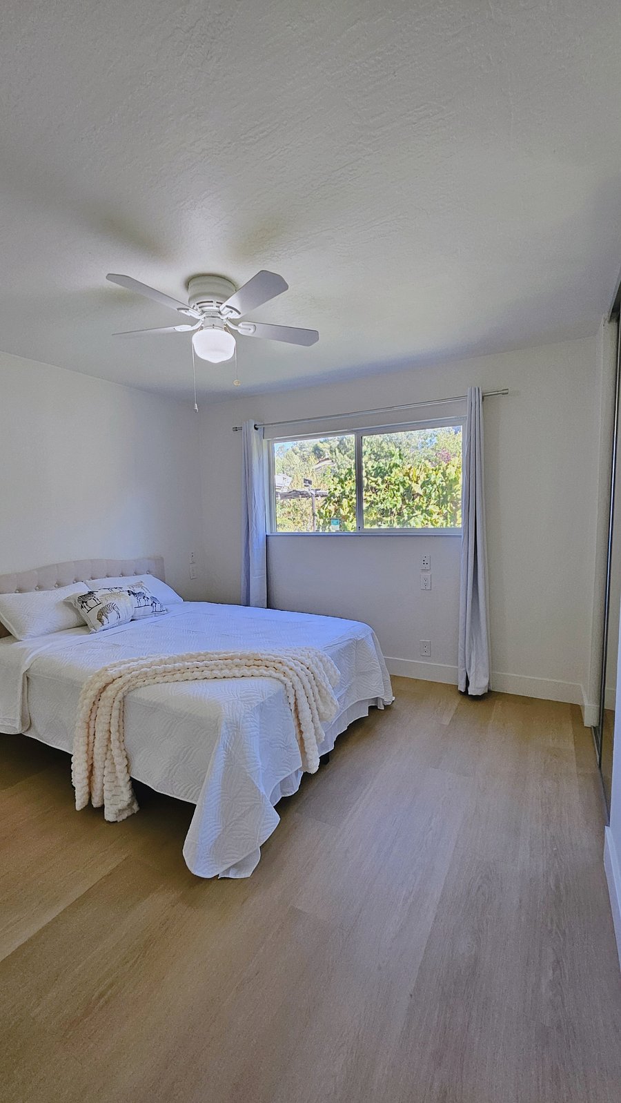Furnished Finder property 885458_1 photo 18