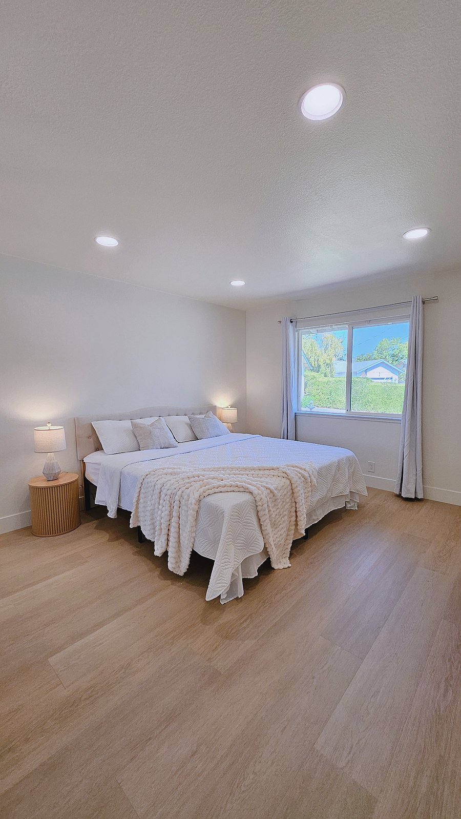 Furnished Finder property 885458_1 photo 17