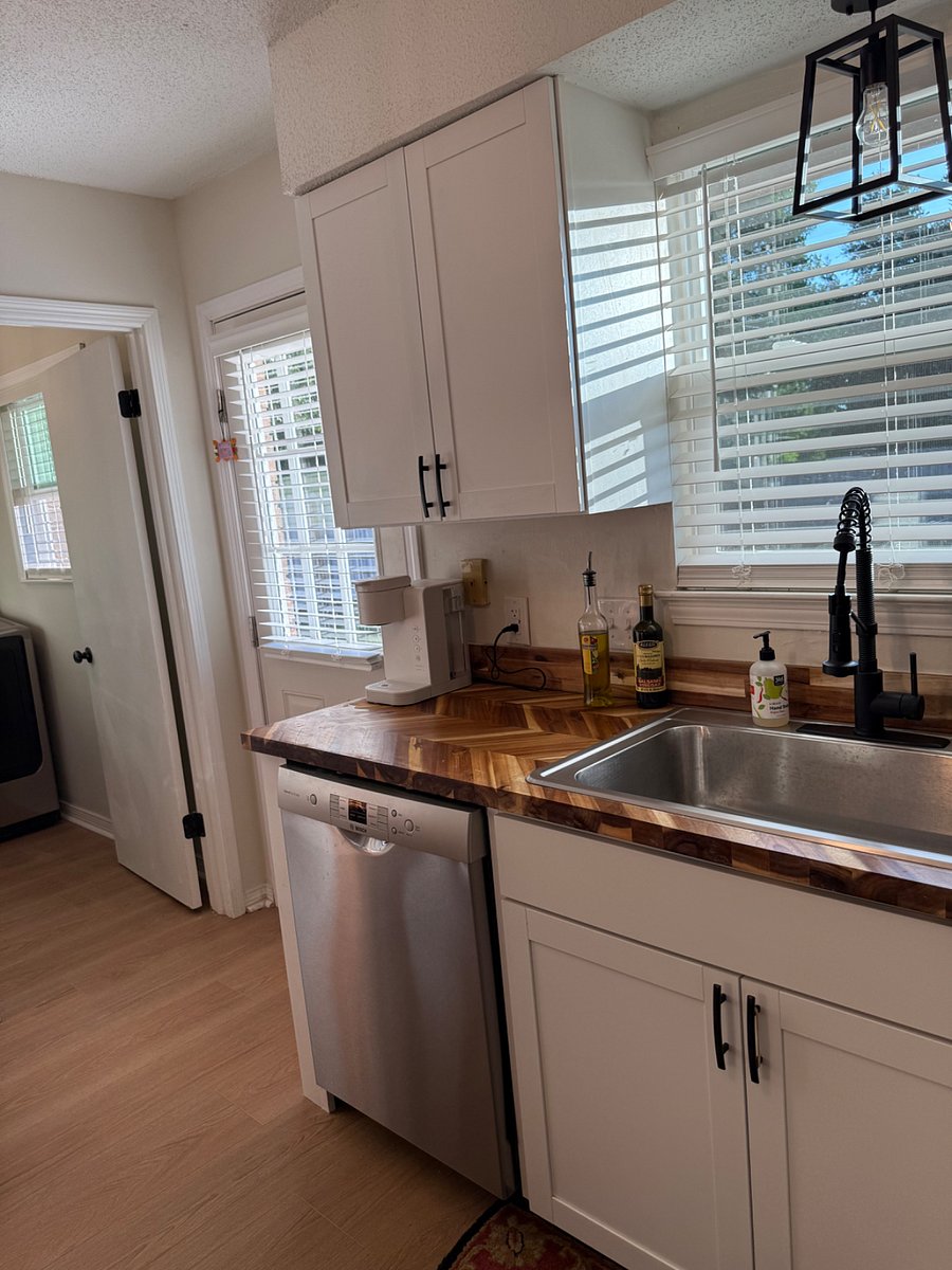 Furnished Finder property 885460_1 photo 9