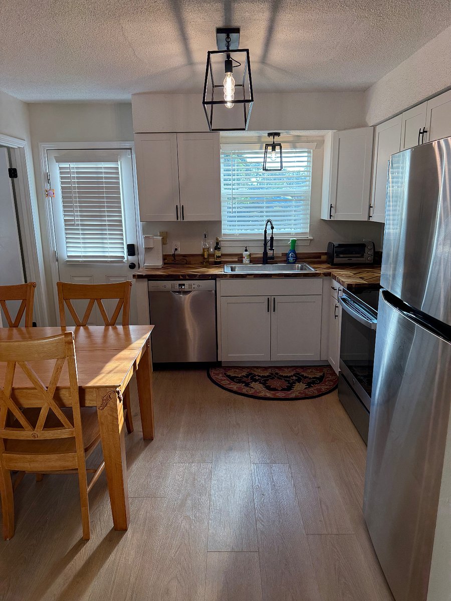 Furnished Finder property 885460_1 photo 6