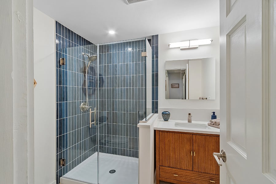 Tile shower 