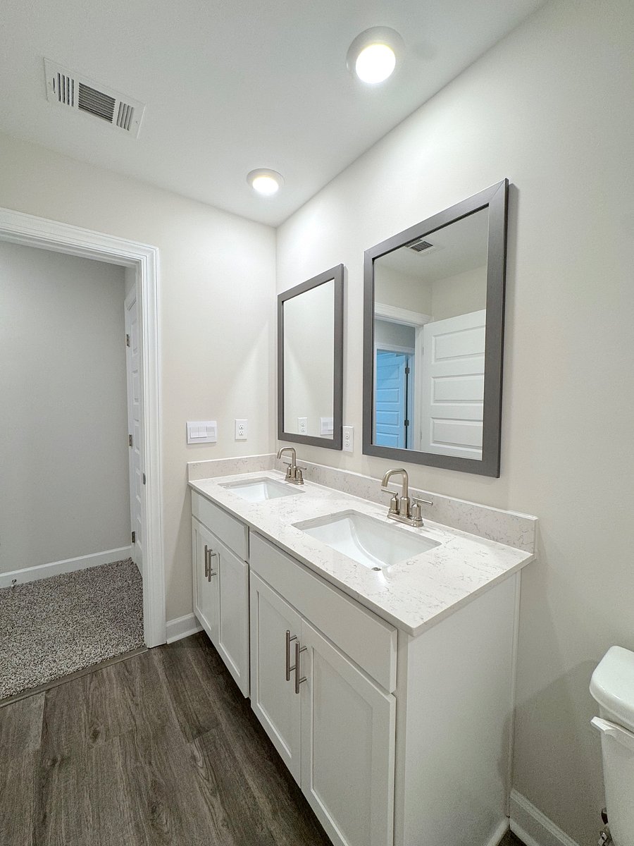 Furnished Finder property 885490_1 photo 24
