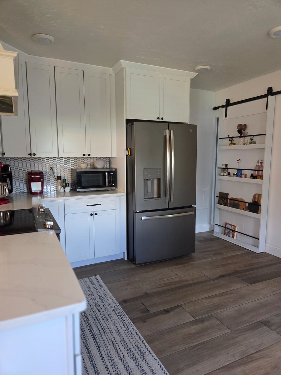 Furnished Finder property 885497_1 photo 8