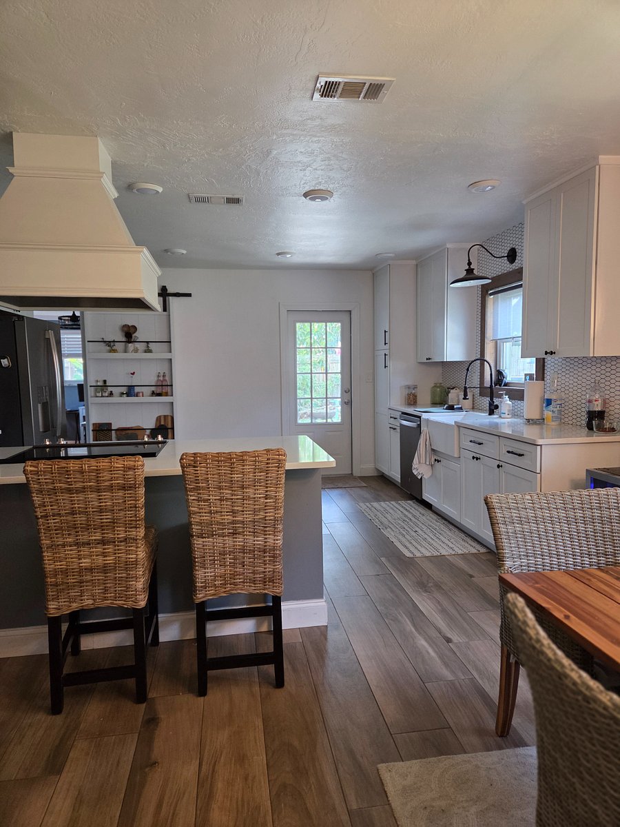 Furnished Finder property 885497_1 photo 9