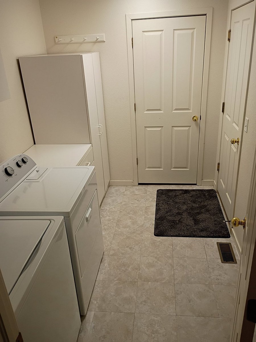 Laundry room/mudroom
