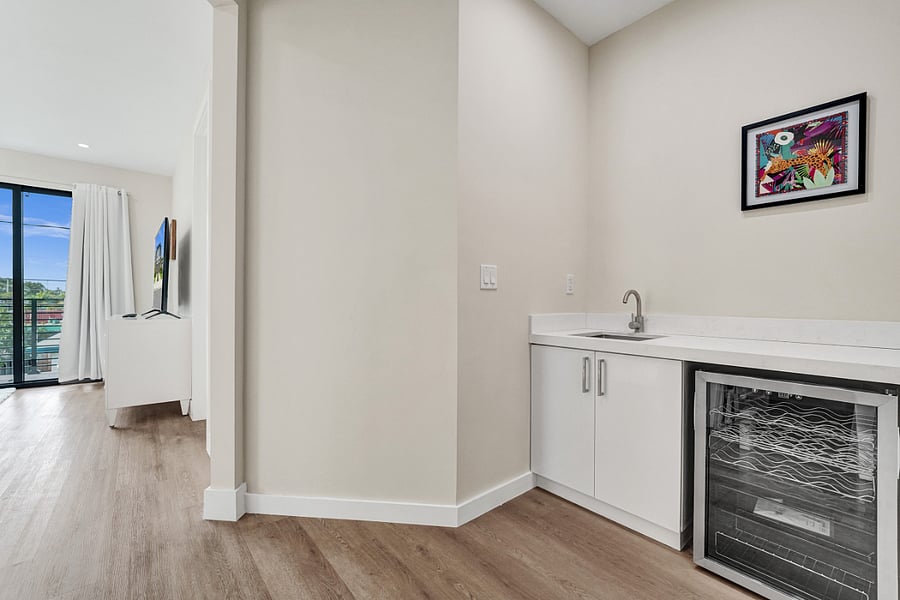 Furnished Finder property 885571_1 photo 30